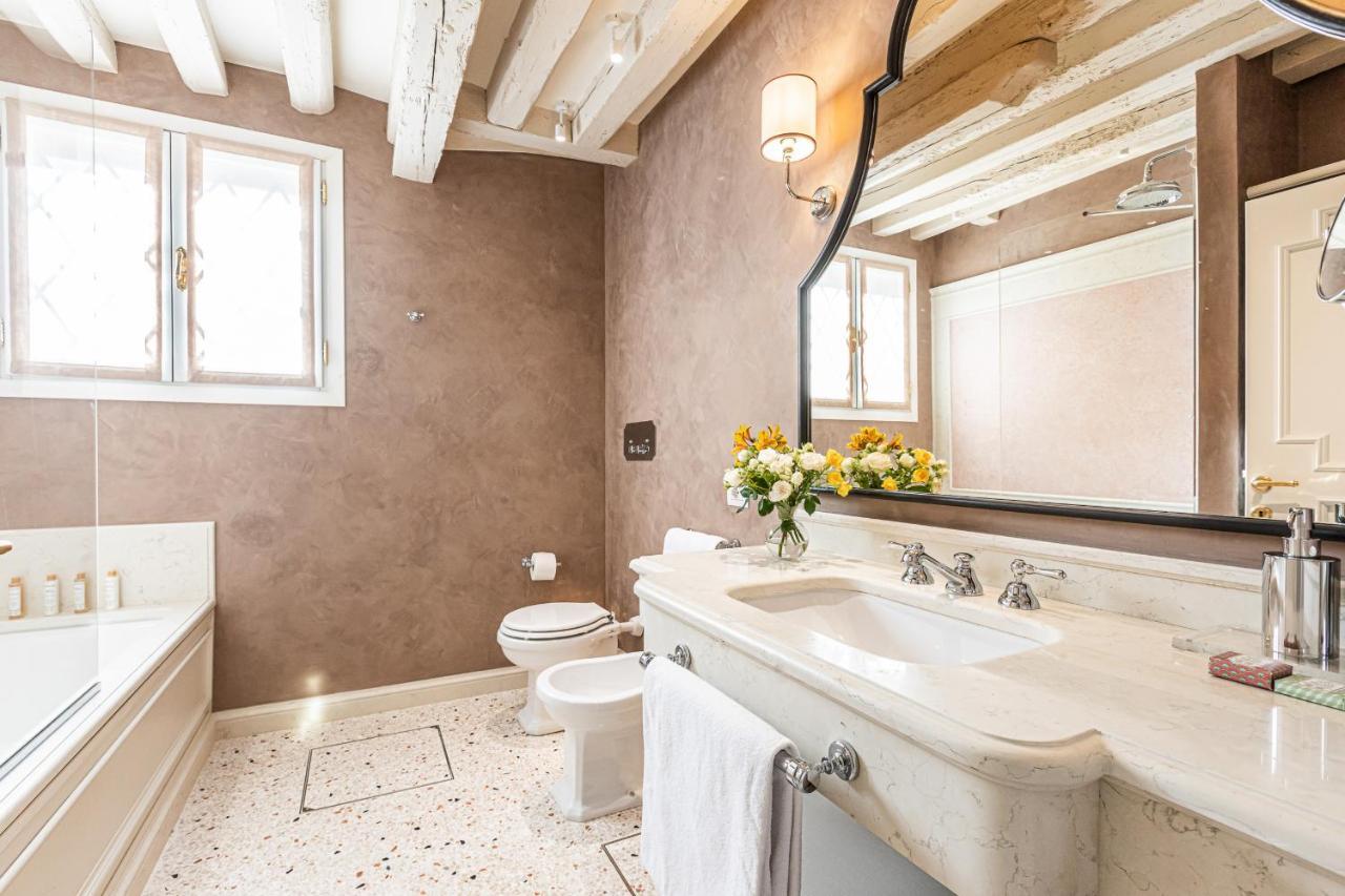 L'Opera Divina- Dimora Italia - Apartman Velence Kültér fotó